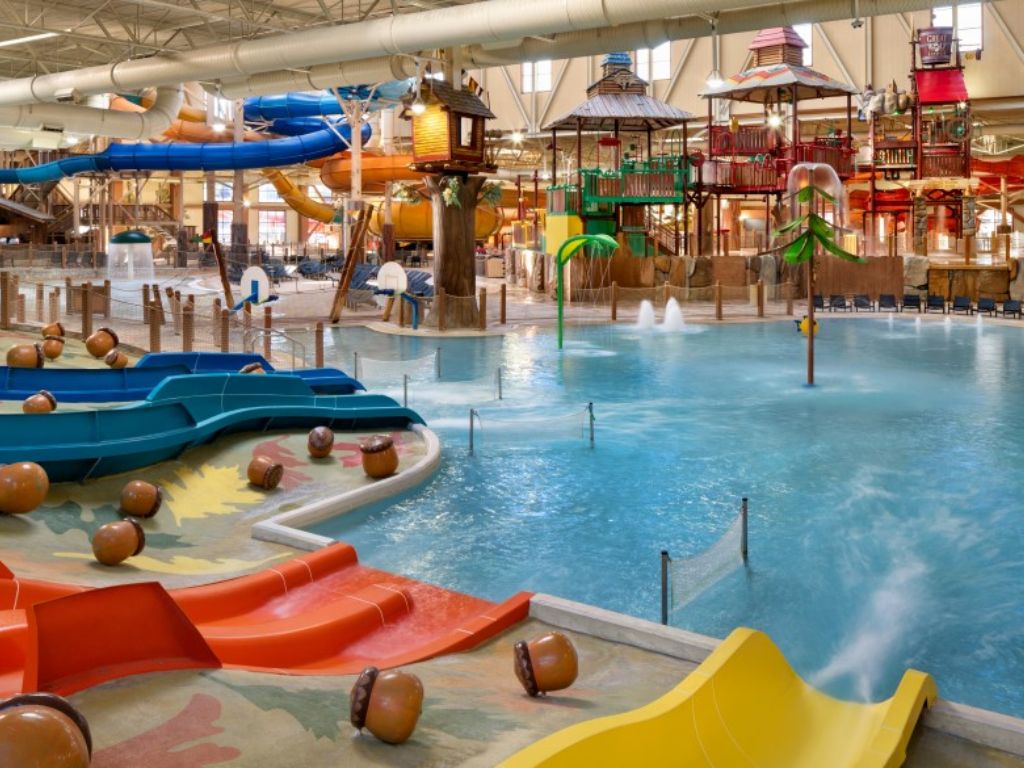 Great Wolf Lodge Water Park 3